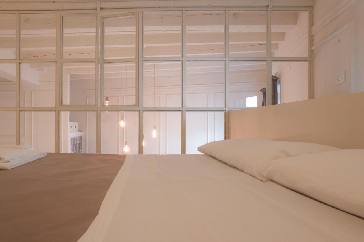 Ferienwohnung Loft Prestigioso Nel Centro Di Sanremo Exterior foto